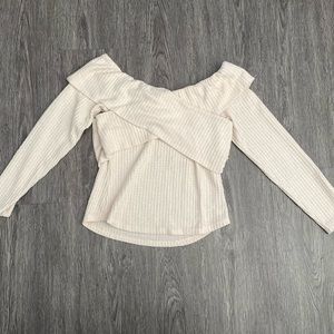 Off the shoulder long sleeve